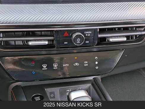 Used 2025 Nissan Kicks SR FWD image 22