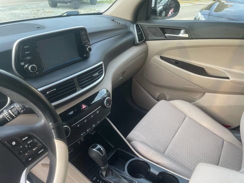 Used 2019 Hyundai Tucson SE w/ Cargo Package image 16