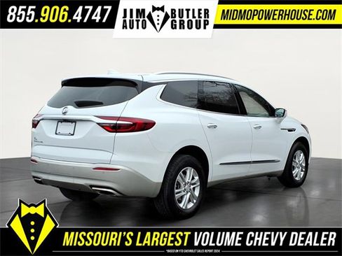 Used 2021 Buick Enclave Essence image 9