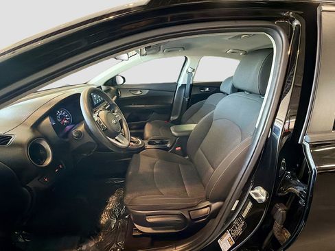 Used 2021 Kia Forte LXS image 13