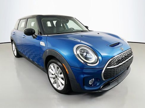 Certified 2022 MINI Cooper Clubman S FWD image 3