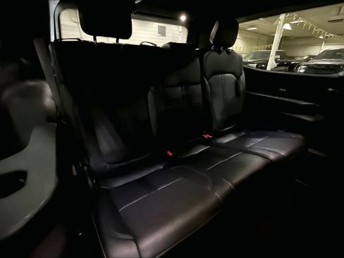 Used 2024 Jeep Wagoneer Series II w/ Flexible Seating Group image 26