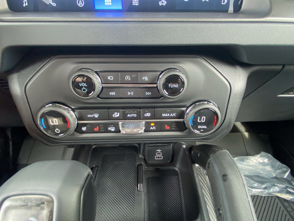 New 2026 Ford Bronco Raptor w/ Interior Carbon Fiber Pack AWD/4WD image 16