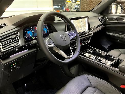 New 2026 Volkswagen Atlas Cross Sport SEL image 8