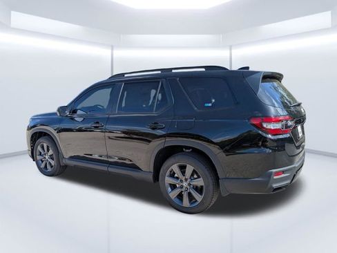 New 2026 Honda Pilot Sport image 6