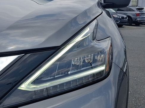 Used 2022 Nissan Murano S AWD/4WD image 9