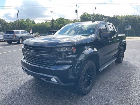 Used 2020 Chevrolet Silverado 1500 LT Trail Boss AWD/4WD image 3