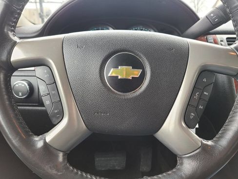 Used 2012 Chevrolet Avalanche LTZ image 8