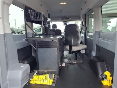 Used 2019 Ford Transit 150 XLT image 14