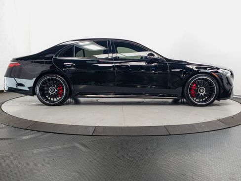 Used 2024 Mercedes-Benz S 63 AMG S image 38