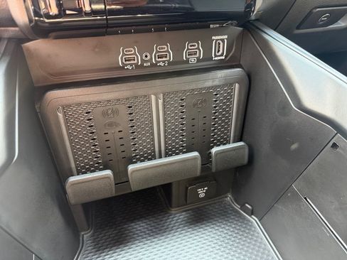 Used 2025 RAM 1500 Laramie w/ Night Edition AWD/4WD image 26