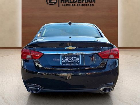 Used 2017 Chevrolet Impala Premier w/ Enhanced Convenience Package image 6