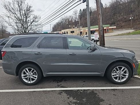 Used 2022 Dodge Durango GT image 2