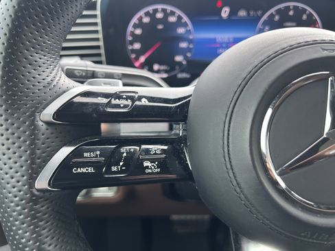 Certified 2024 Mercedes-Benz GLS 450 4MATIC image 19