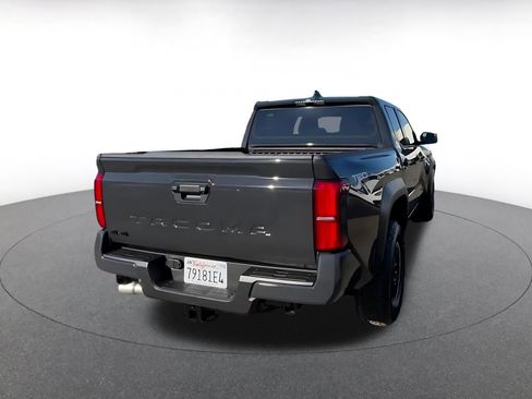 Used 2025 Toyota Tacoma TRD Off-Road image 12