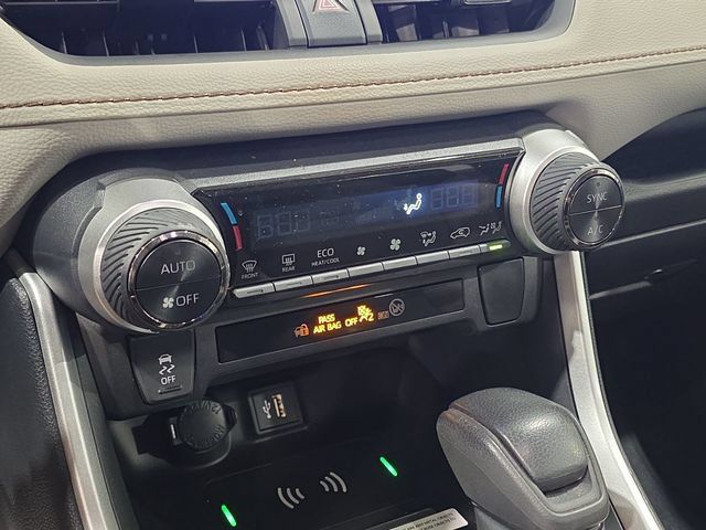 Used 2025 Toyota RAV4 XLE w/ Convenience Package AWD/4WD image 19