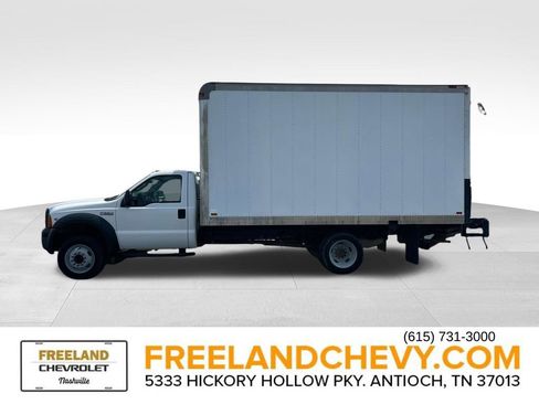 Used 2006 Ford F550 2WD Regular Cab Super Duty image 6
