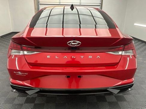 Used 2021 Hyundai Elantra SEL w/ Convenience + Premium Package FWD image 20