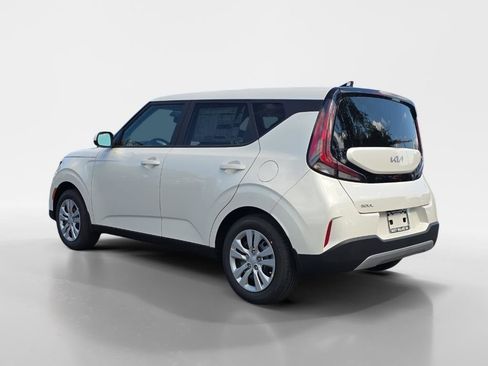 New 2025 Kia Soul LX image 3