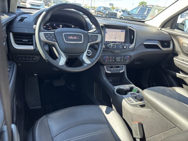 Used 2024 GMC Terrain Denali w/ Denali Premium Package AWD/4WD image 19