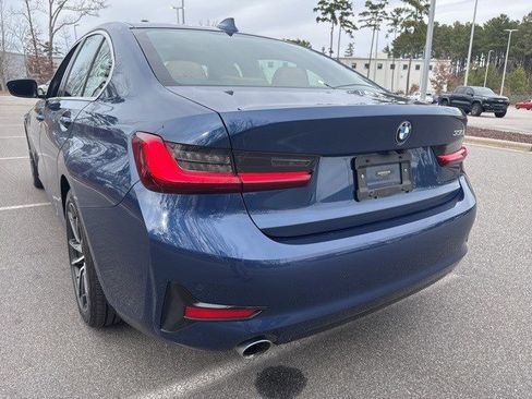 Certified 2022 BMW 330i Sedan w/ Premium Package image 7