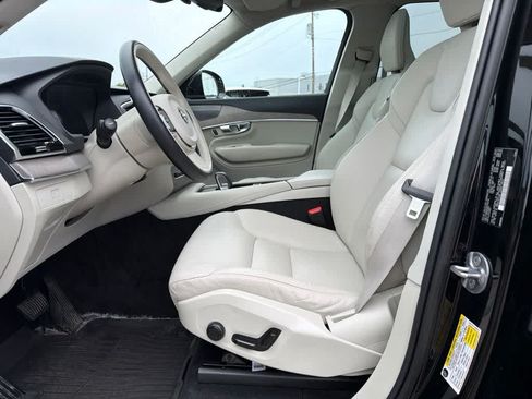 Used 2024 Volvo XC90 B6 Plus w/ Protection Package Premier AWD/4WD image 18