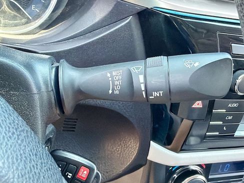 Used 2014 Toyota Corolla LE FWD image 19