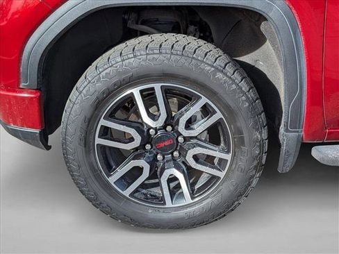 Used 2022 GMC Sierra 1500 AT4 w/ AT4 Premium Package image 9