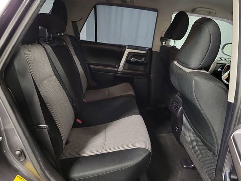 Used 2016 Toyota 4Runner SR5 image 24