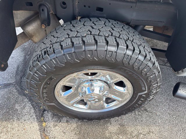 Used 2015 RAM 2500 Tradesman w/ Chrome Appearance Group AWD/4WD image 9