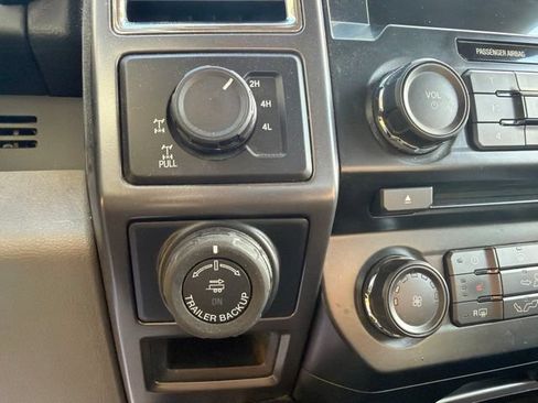 Used 2016 Ford F150 XLT w/ Equipment Group 302A Luxury AWD/4WD image 14