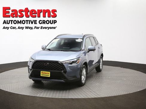 Used 2024 Toyota Corolla Cross LE image 51