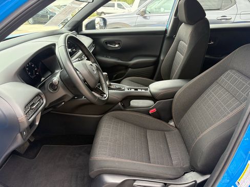 Certified 2026 Honda HR-V Sport image 9