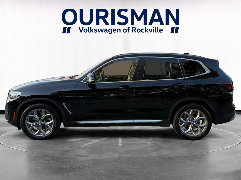Used 2022 BMW X3 xDrive30i w/ Premium Package AWD/4WD image 3