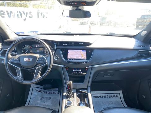 Used 2020 Cadillac XT5 Premium Luxury image 20