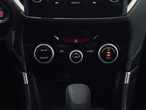 Used 2023 Subaru Forester Premium image 31