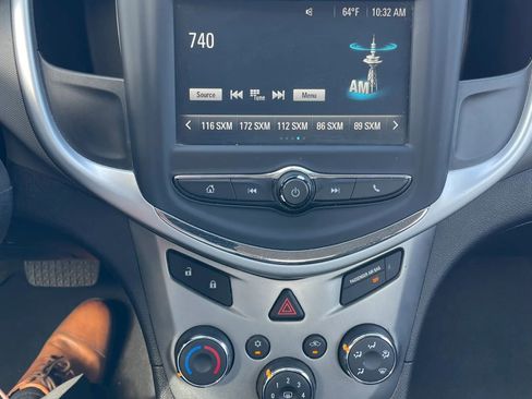 Used 2017 Chevrolet Sonic LT FWD image 21