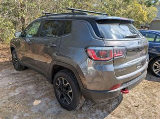 Used 2019 Jeep Compass Trailhawk video 3