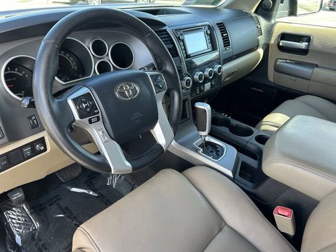 Used 2016 Toyota Sequoia Limited image 28