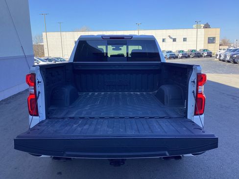 Used 2021 Chevrolet Silverado 1500 High Country w/ Safety Package II image 11