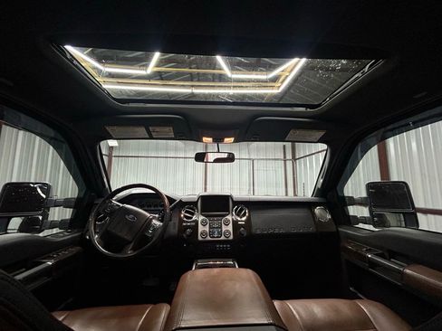 Used 2015 Ford F250 Platinum w/ FX4 Off-Road Package image 15