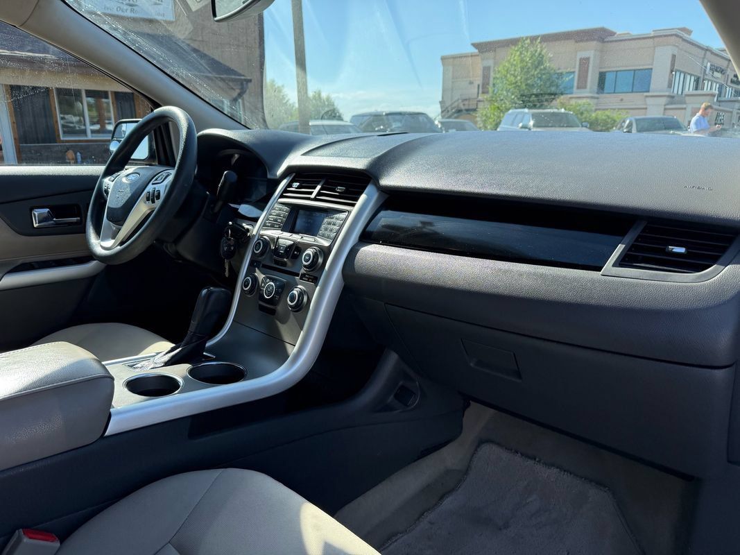 Used 2011 Ford Edge SE w/ 101A Rapid Spec Order Code FWD image 28