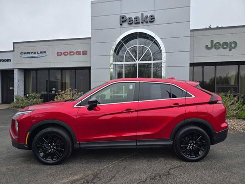 Used 2024 Mitsubishi Eclipse Cross LE AWD/4WD image 3