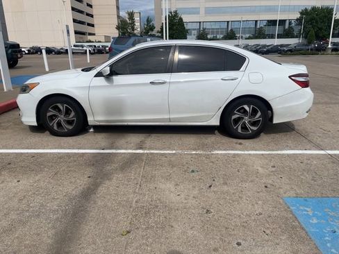 Used 2016 Honda Accord LX image 1