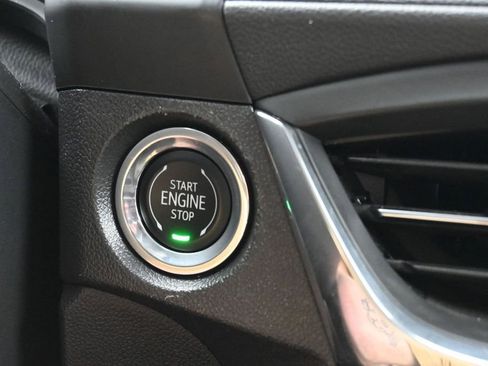 Used 2025 Buick Encore GX Preferred AWD/4WD image 13