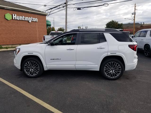 New 2027 GMC Terrain Denali w/ LPO, Black Badging Package AWD/4WD image 4
