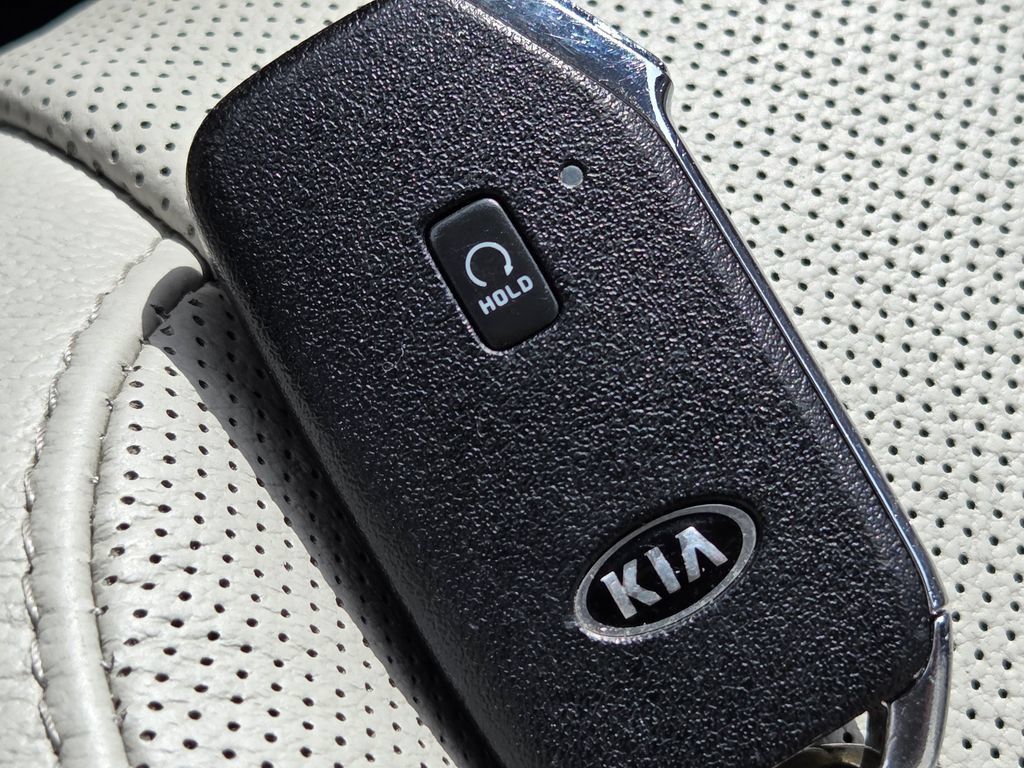 Used 2021 Kia Telluride EX w/ EX Premium Package AWD/4WD image 42