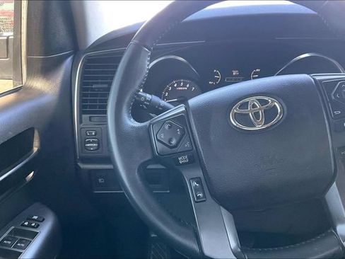 Used 2021 Toyota Sequoia TRD Sport AWD/4WD image 20