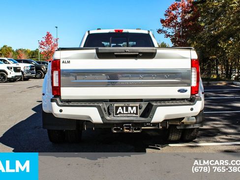 Used 2022 Ford F450 Platinum image 11