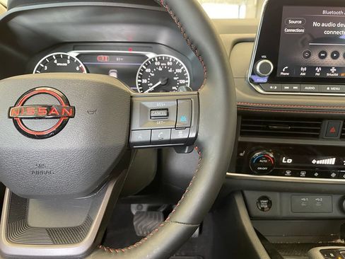 Certified 2026 Nissan Rogue SV AWD/4WD image 14